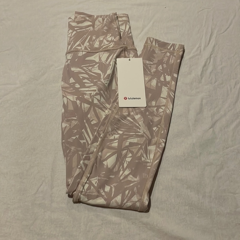 NWT LULULEMON Wunder Under HR Tight 28”